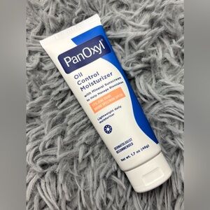 PanOxyl oil control moisturizer